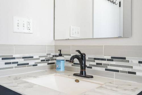 Apartment image 8