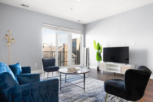 Bella Vista Downtown 2BR 2BA