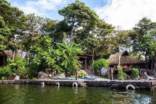 Jicaro Island Ecolodge