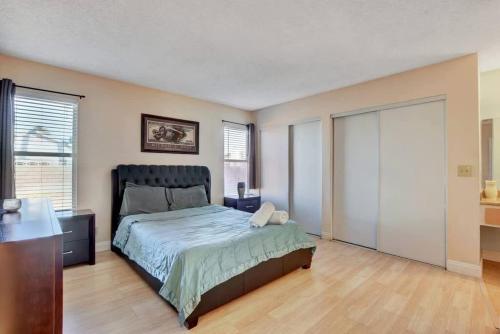 Family-Friendly Home Close to the Strip, Las Vegas (photo 9)