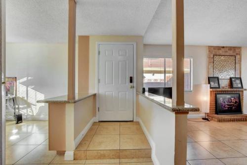 Family-Friendly Home Close to the Strip, Las Vegas (photo 10)