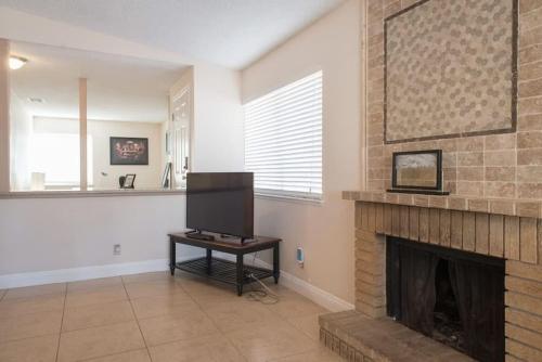 Family-Friendly Home Close to the Strip