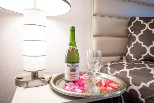 Vibrant Vegas Getaway w Pool Close to the Strip