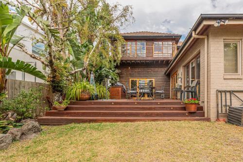 Whistling Pines - Bayside Family Stay with Granny Flat