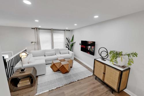 Spacious Family Getaway LCP Collection - image 12