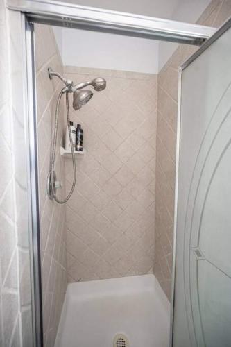 Sophisticated Stay Close to It All