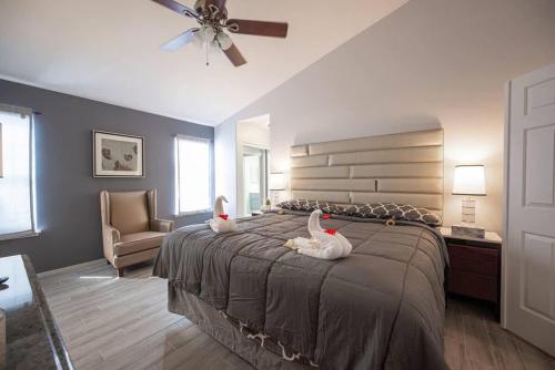 Sophisticated Stay Close to It All