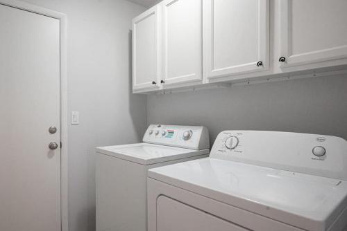 Sophisticated Stay Close to It All