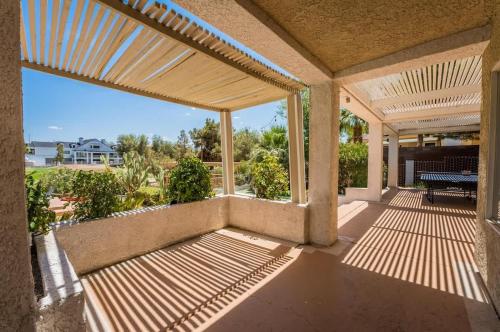 Luxury Meets Vegas Gorgeous Home by the Strip