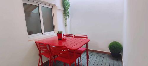 Maria House. – Viladecans, NJ