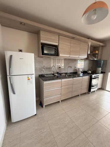 Kitchen, Departamento Luz in Plottier