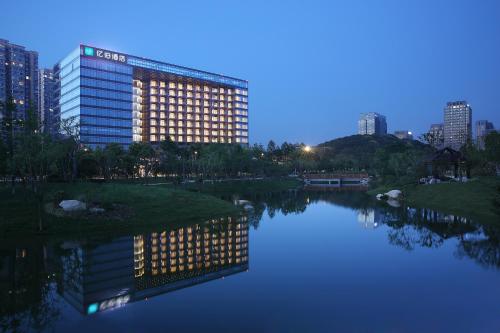 . Zhoushan Yibo Hotel