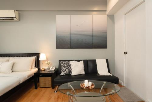Studio Penthouse in Greenbelt - Park View & Pool, Manila