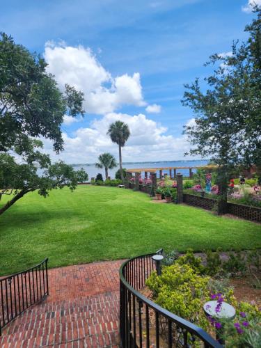 Rental Destination Relaxation I Rental Destination Relaxation I