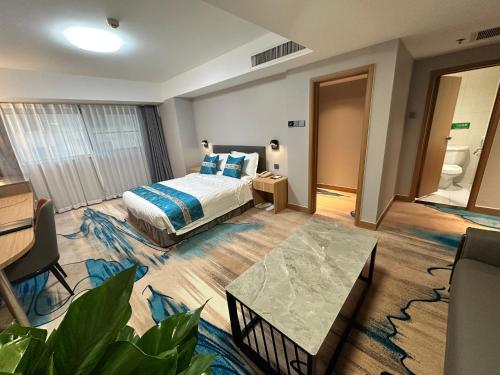 room detail thumbnail 0