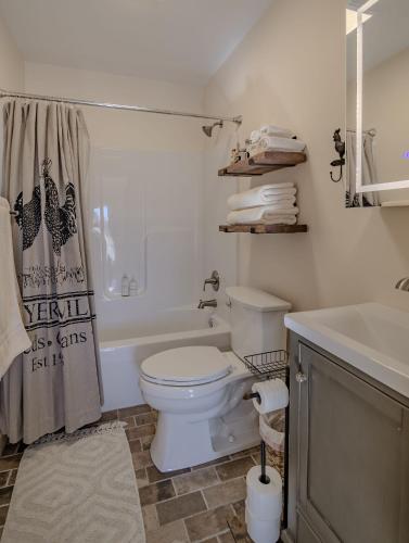 The Inn at Beulah Farm - The Coop