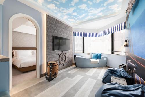 room detail thumbnail 0