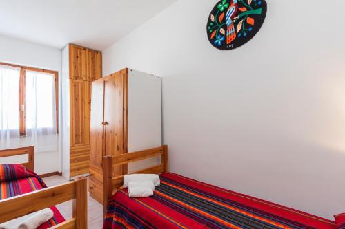 Coral House with Shared Pool and Sea View - Happy Rentals