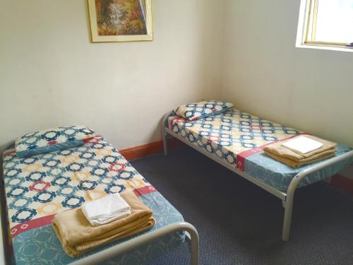 Hay Street Traveller's Inn – Perth, IL