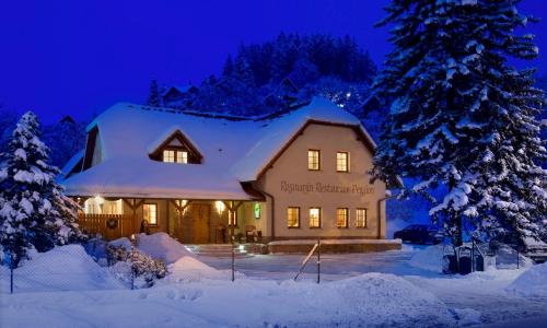 维索凯米托 Penzion Rozmaryn 3星级 酒店 泳池