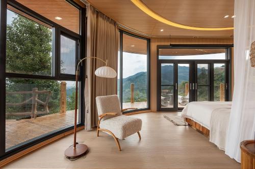 View, 衡山五号山谷悬崖民宿 in Hengshan