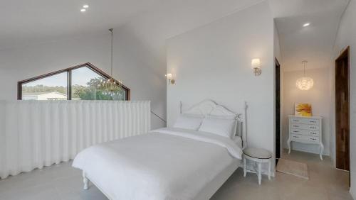 Pohang Sunrise Pool Villa