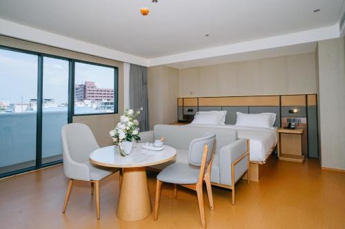 曼谷东方酒店 Room Type - Superior King Room