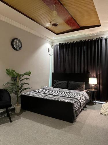 Canadian Guest House