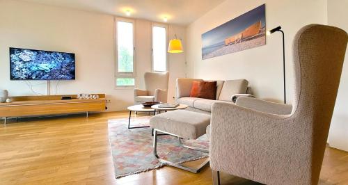 Apartment with View and Balcony image 8