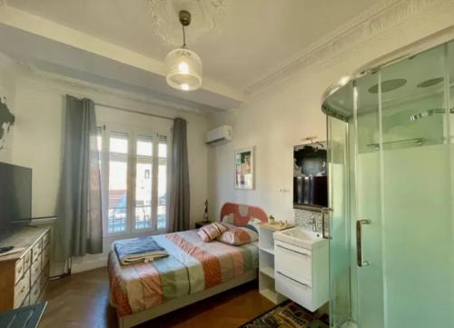 Les chambres de Cédric ICONIC TRAM GARE Nice Ville pour personnes CALMES, Nice (photo 9)