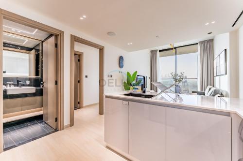 Close Proximity to Leisure Areas and City View 1BR, Binghatti Corner, Jumeirah Village Circle by Deluxe Holiday Homes, Dubai (photo 4)