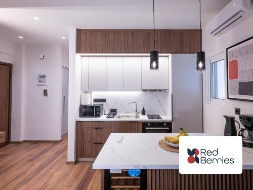 Aristo129 - Stylish Urban Retreat Balcony by Metro, Athens