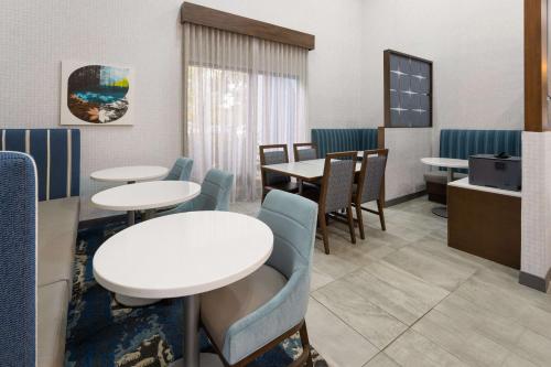 Hampton Inn Atlanta/Douglasville - image 6
