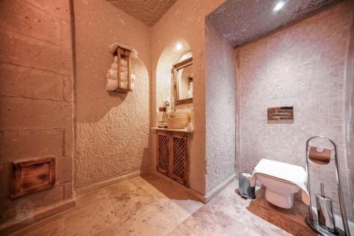 Zeus Cave Suites Room Type - Double Room with Private Bathroom