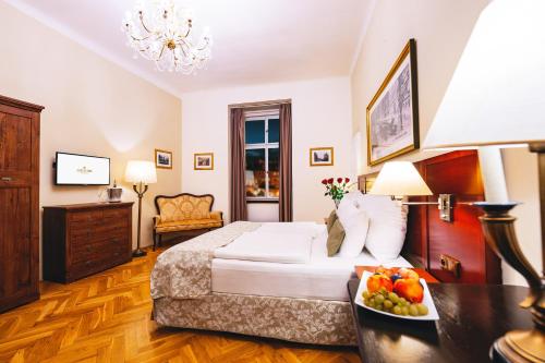 Wenceslas Square Hotel - image 2