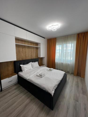 1 queen bed, 1 sofa bed