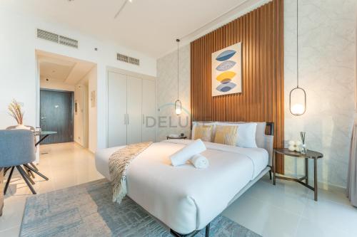 Near Golf Club High-Floor Studio with Balcony Minutes Away From Park, Damac Hills Carson B, Dubailand by Deluxe Holiday Homes, Dubaj (zdjęcie 8)