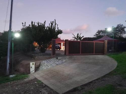 CHEZ ALIZHIA in นูกู ฮีวา