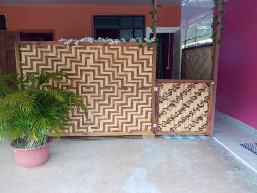 บริการและสิ่งอำนวยความสะดวก, CHEZ ALIZHIA in นูกู ฮีวา