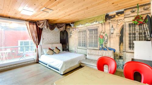 room detail thumbnail 0