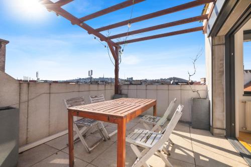 Amazing Loft with Terrace in City Centre, Bratysława (zdjęcie 7)