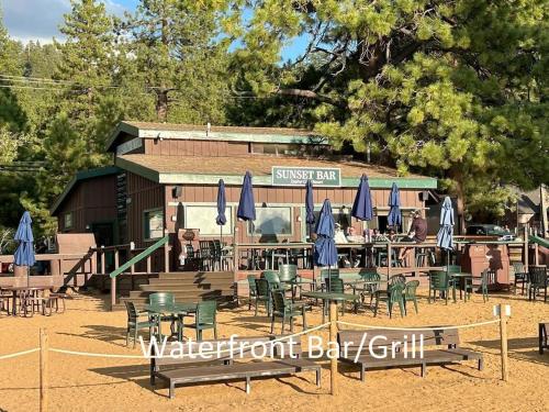 Zephyr Cabin home - image 6
