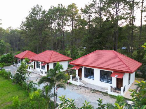 Boeung Kirirum Lumhae Resort in Phnum Sruoch