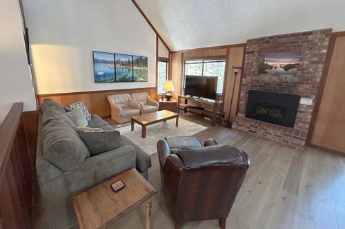 Brookstone Pines home thumb 2