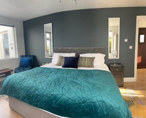 Zepher Apartment in Ballycullaun