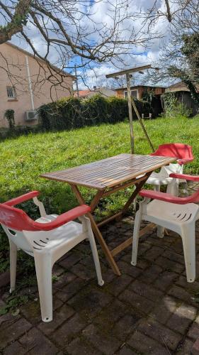 Iekārtas, Appartement avec jardin centre village avec accès PMR (Appartement avec jardin centre village avec acces PMR) in Le Fossat (Midi-Pyrenees)