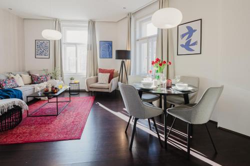 Stylish apartment at Žižkov - image 5