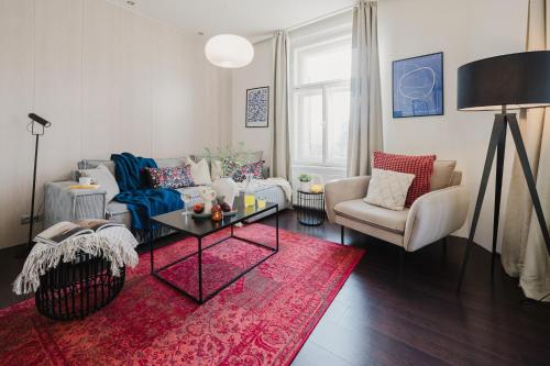Stylish apartment at Žižkov - image 13