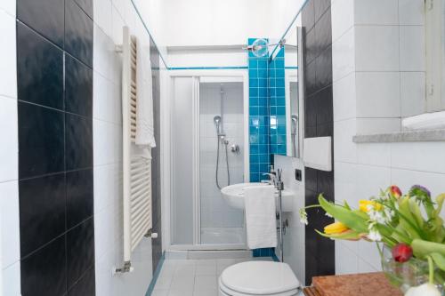 Toselli new suite - image 5