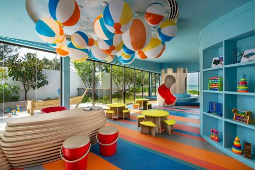 Facilities, Khao Lak Marriott Beach Resort & Spa in Haadson Beach